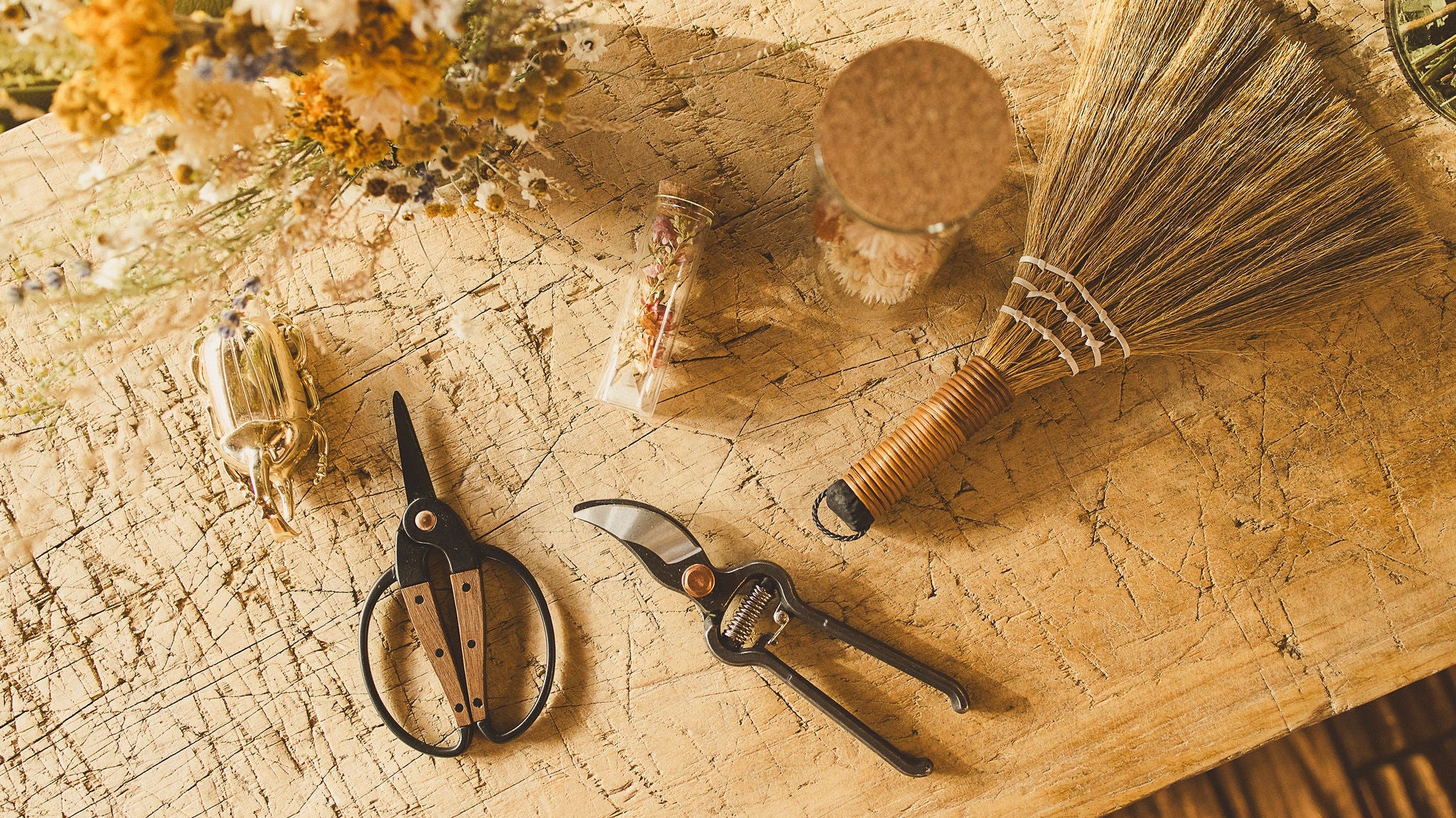 Mother’s Day Gift Ideas (That Go Beyond Candles & Cards)