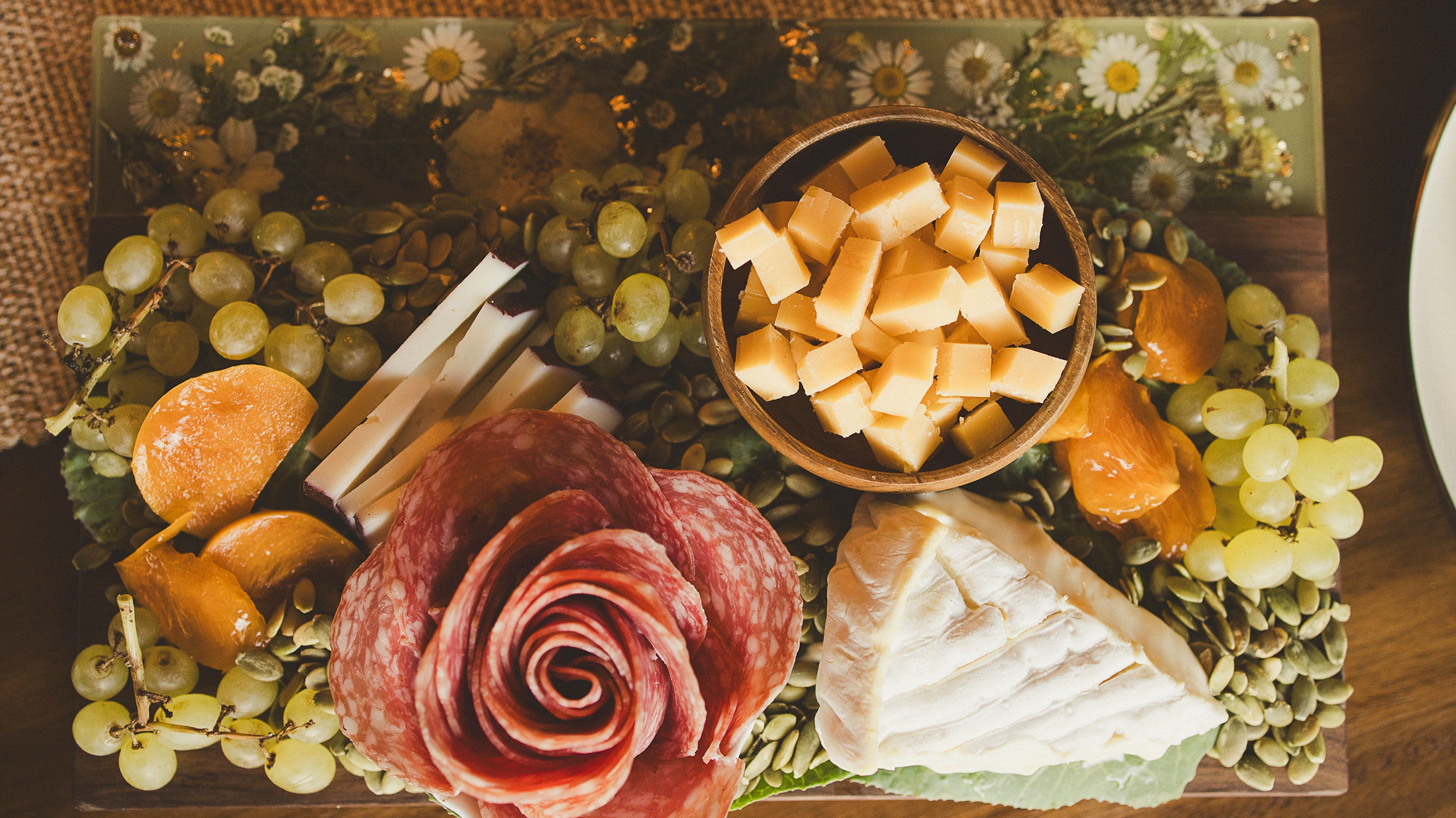 Master the Charcuterie Board: Tips and Tricks for a Perfect Spread